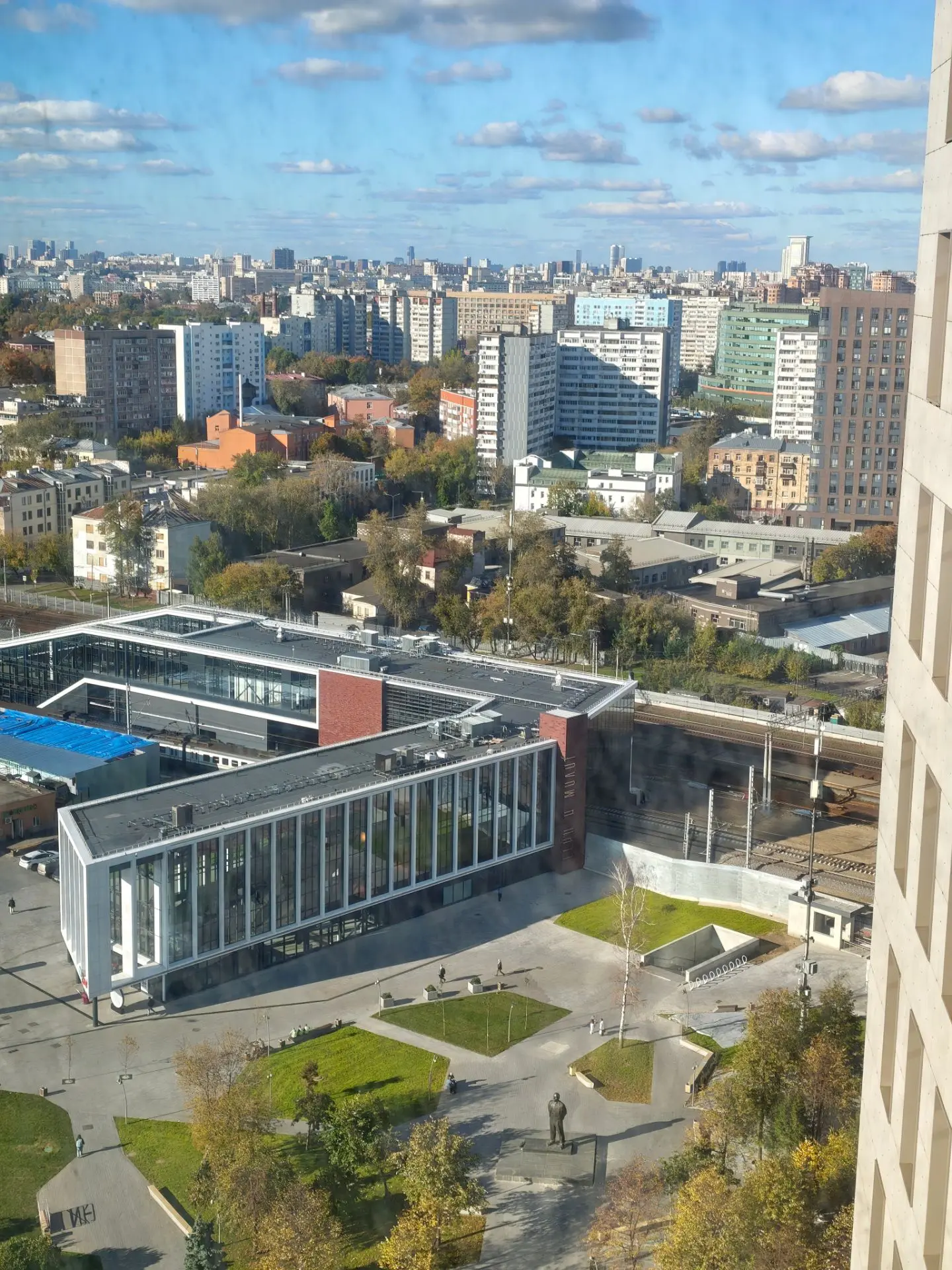 Площадь Рогожская Застава, вид из лифта 🖼️🖼️🖼️