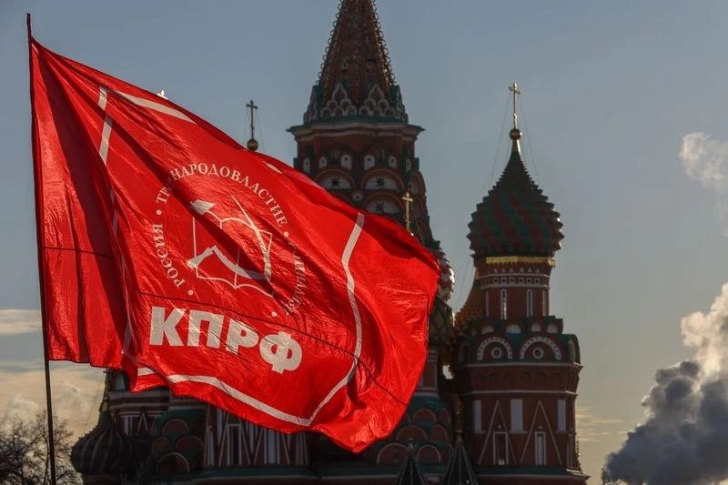 На портале NEWS.ru вышло моё интервью об актуальных событиях как в России, так и в мире.
 
Главное, 