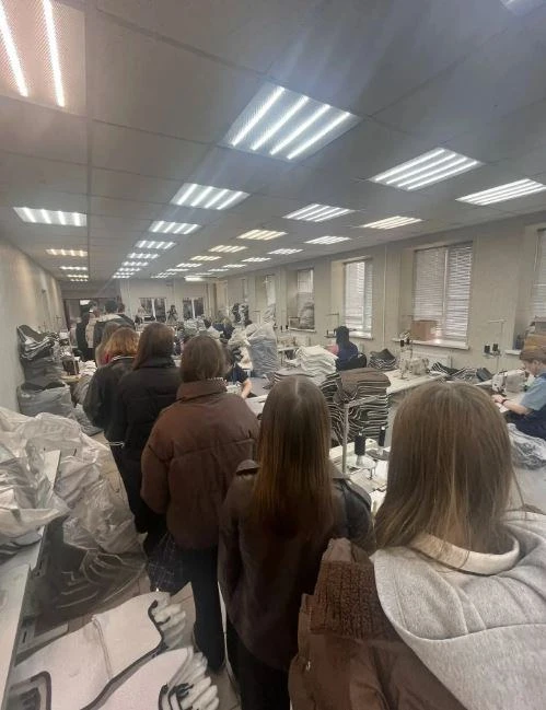 Учащиеся 1корпуса посетили текстильно-швейную   мануфактуру "Романов", на которой производятся высок