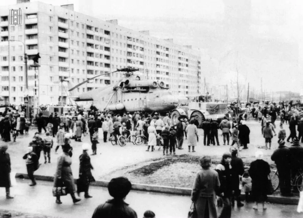 Вертолёт в Колпино: кадр из 1989 года