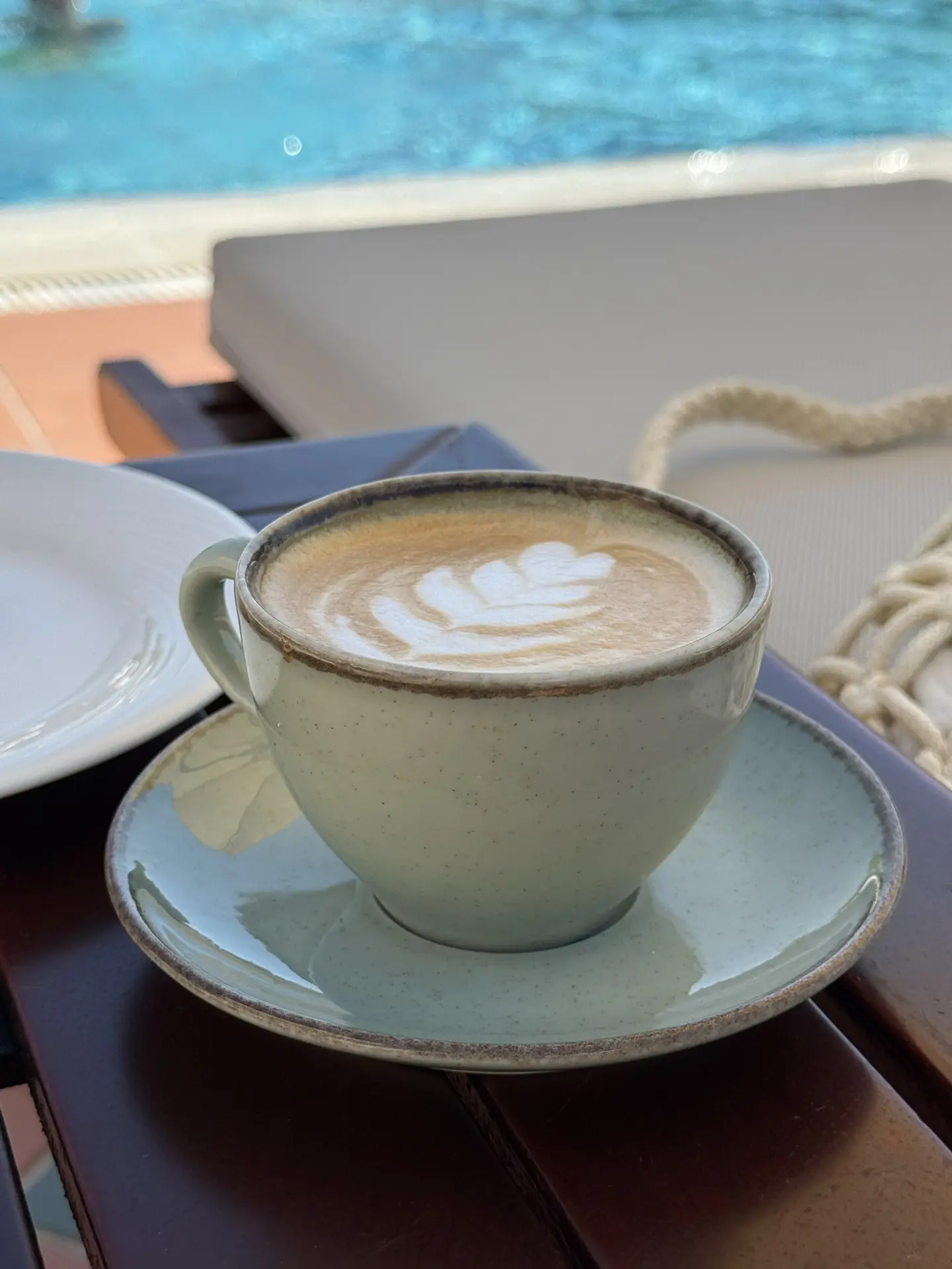 Кофе, бассейн и коктейль 🍹🤩🏖️