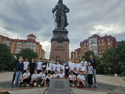 👏Ученики нашей школы приняли участие в эстафете ко Дню города Астрахани🇷🇺