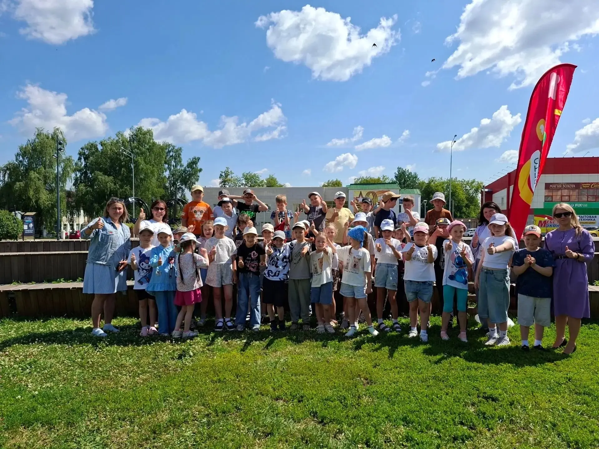 ☀️Первый месяц лета позади, а мы продолжаем наслаждаться теплыми днями на еженедельной ...