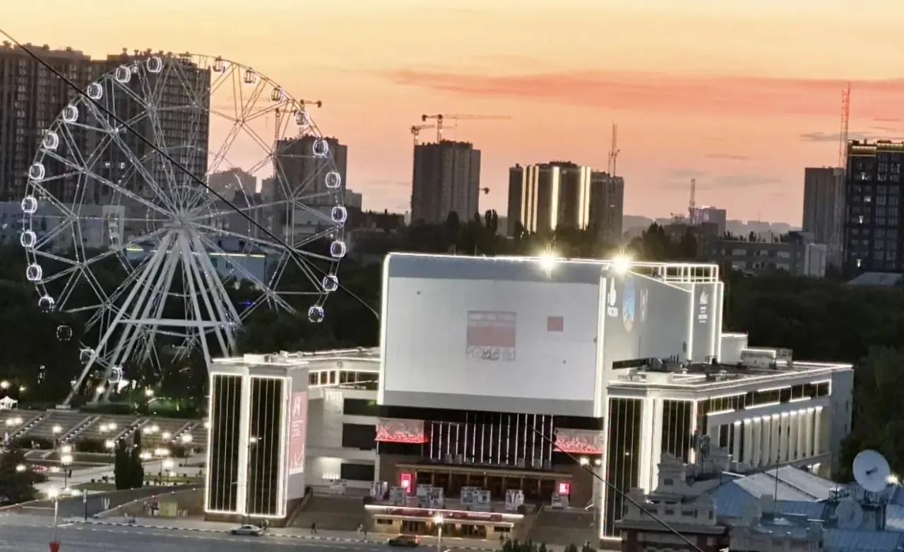 «Архитектурное наследие-2026»: день второй

Сегодня расскажу про здание, где проходит наш фестиваль.