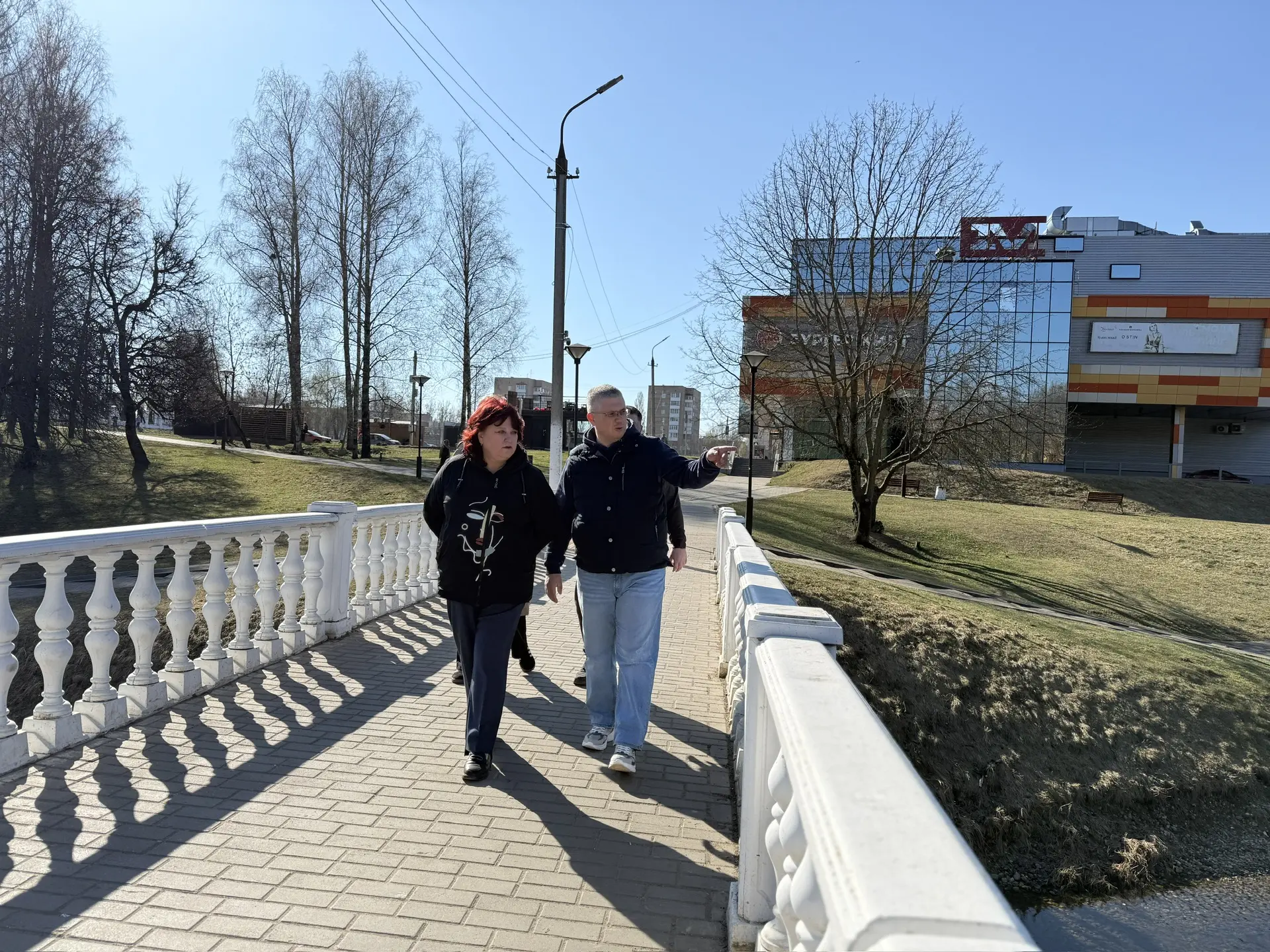 Парк «Соловьиная роща», к сожалению, совсем не готов к отдыху смолян и гостей города. Покраска сцены