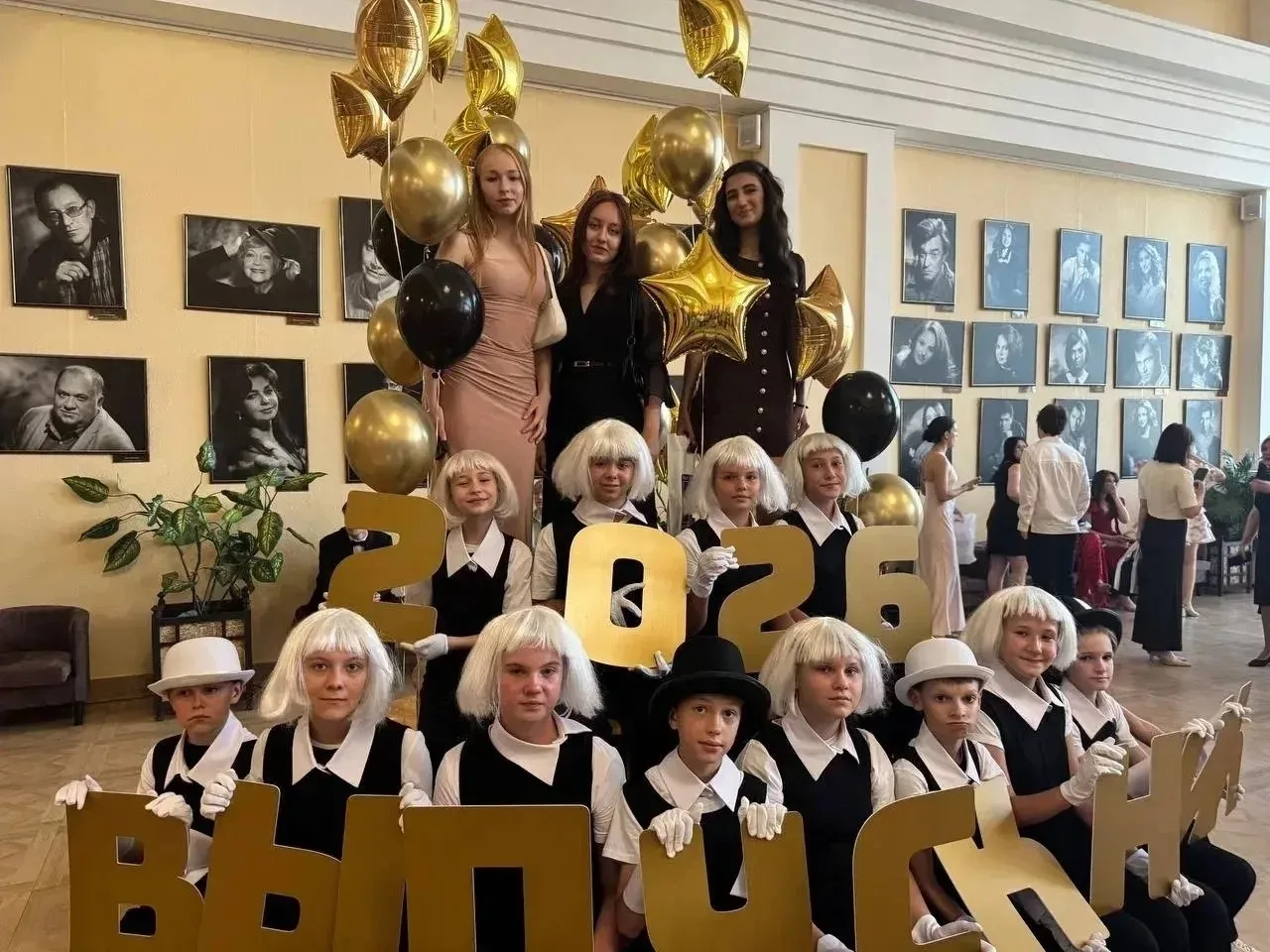 ❤️ «Наши! Лучшие! Золотые!»❤️
Им все аплодисменты, улыбки и добрые слова.

Вечер 30 июня собрал в др