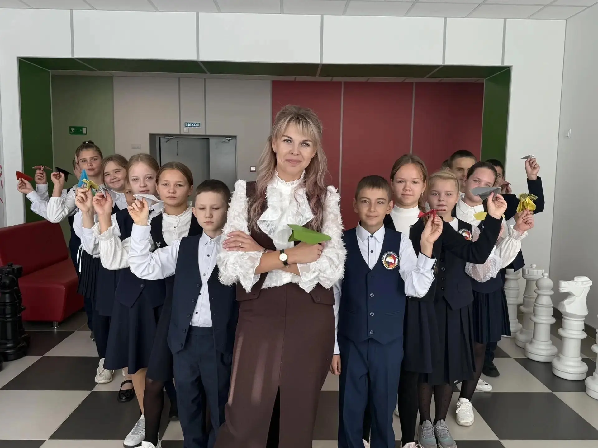 "Спасибо, что учите нас не бояться сложных задач и видеть в них не препятствие, а вызов"