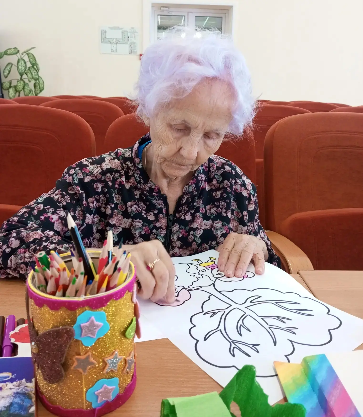 Творческий импульс нашего дома-интерната🎨💙

🧓Жители геронтологического отделения вновь погрузилис