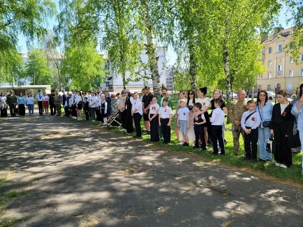 🌳 В преддверии Дня Победы — в память о подвиге!  8 мая на территории нашей школы прошла патриотическ