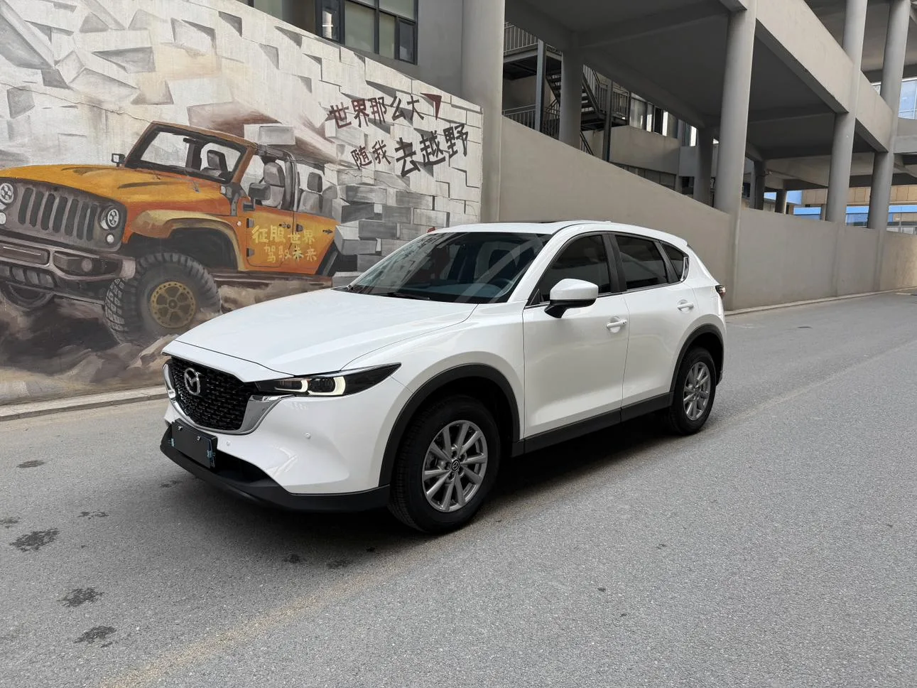 Один из часто запрашиваемых кроссоверов из Китая - это Мазда СХ-5 ㊙️🈹🇨🇳

Авто идет на 2 литров ат