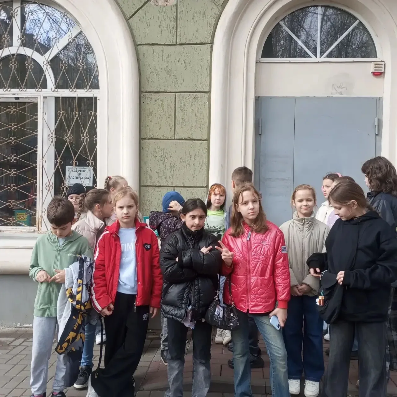 🌞 Четвертый день лагерной смены традиционно начался со встречи детей, продолжился утренней зарядкой,