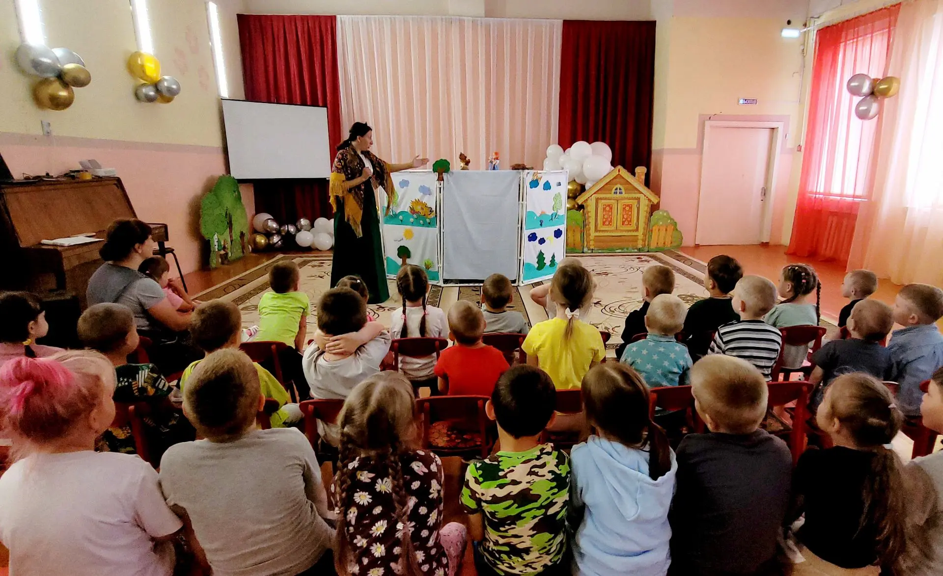 🎊 Сегодня в нашем детском саду прошел настоящий праздник для всех ребят – кукольный сп...