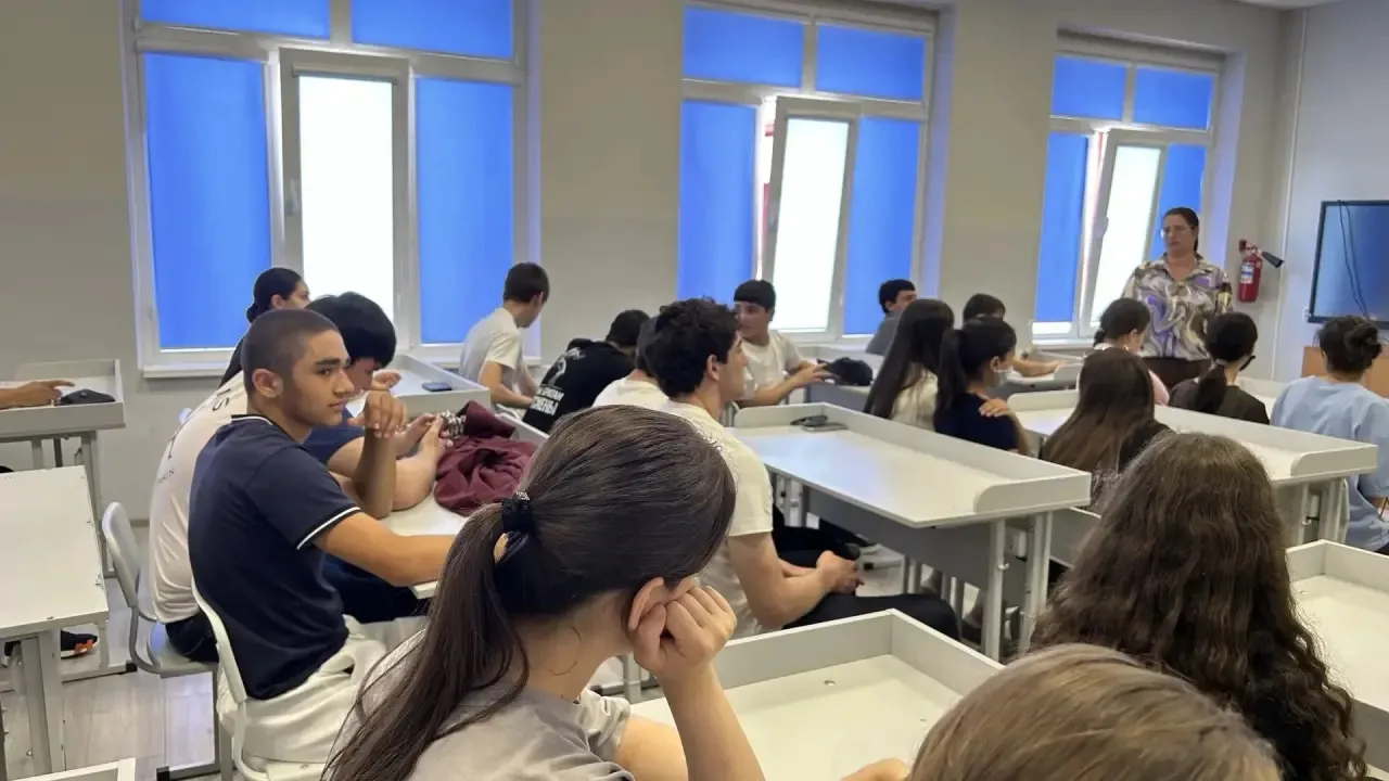 В рамках образовательной программы, направленной на формирование у учащихся устойчивых жизненных цен