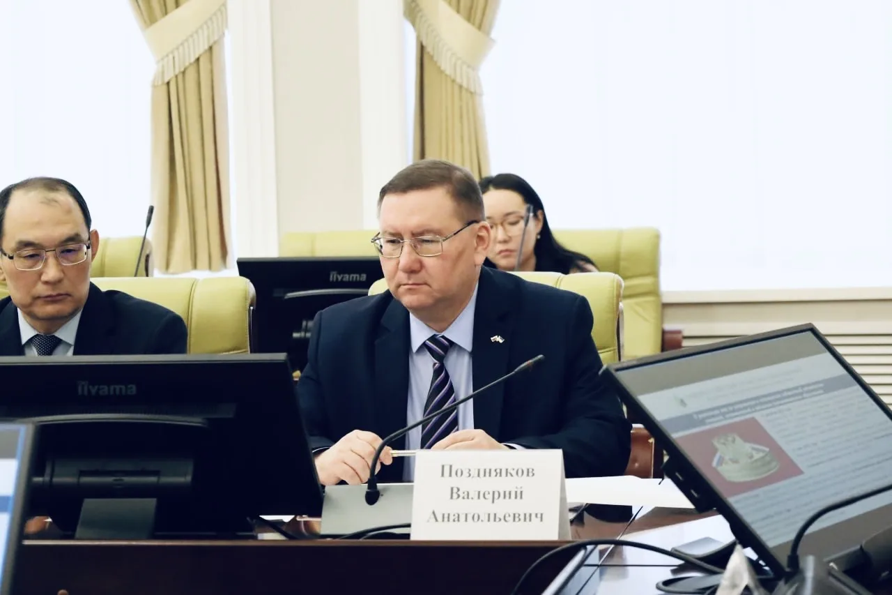 Добрый вечер!  Сегодня выступил на первом заседании межведомственной группы по снижению бюрократичес
