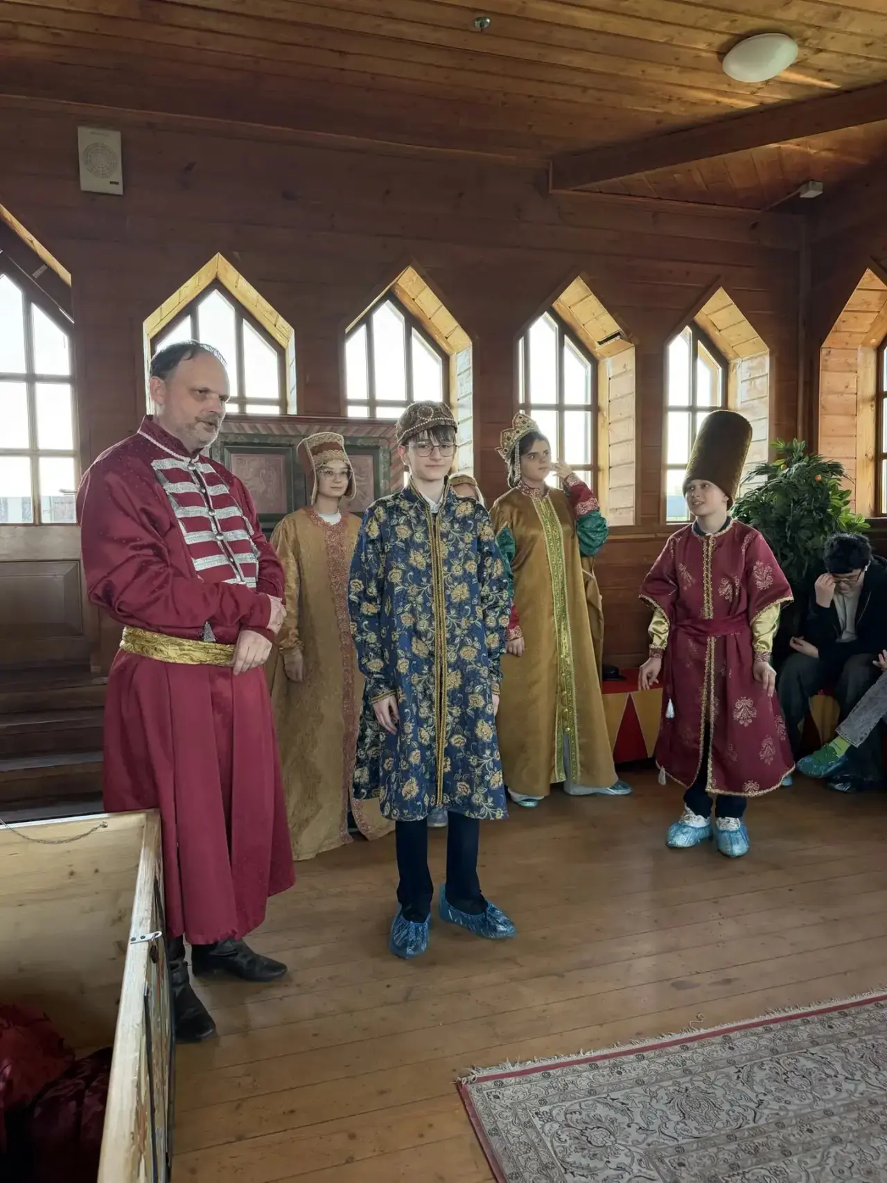 Один день по-царски 👑  😍 Сегодня ученики 7 класса «А» вместе с классным руководителем Ириной Викторо