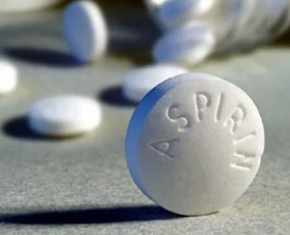 💊 ЛЕКАРСТВО ИЗ АСПИРИНА — ПРОСТОЙ СПОСОБ ПОМОЧЬ СЕБЕ ПРИ БОЛЯХ И НАТОПТЫШАХ

Применяя это средство 