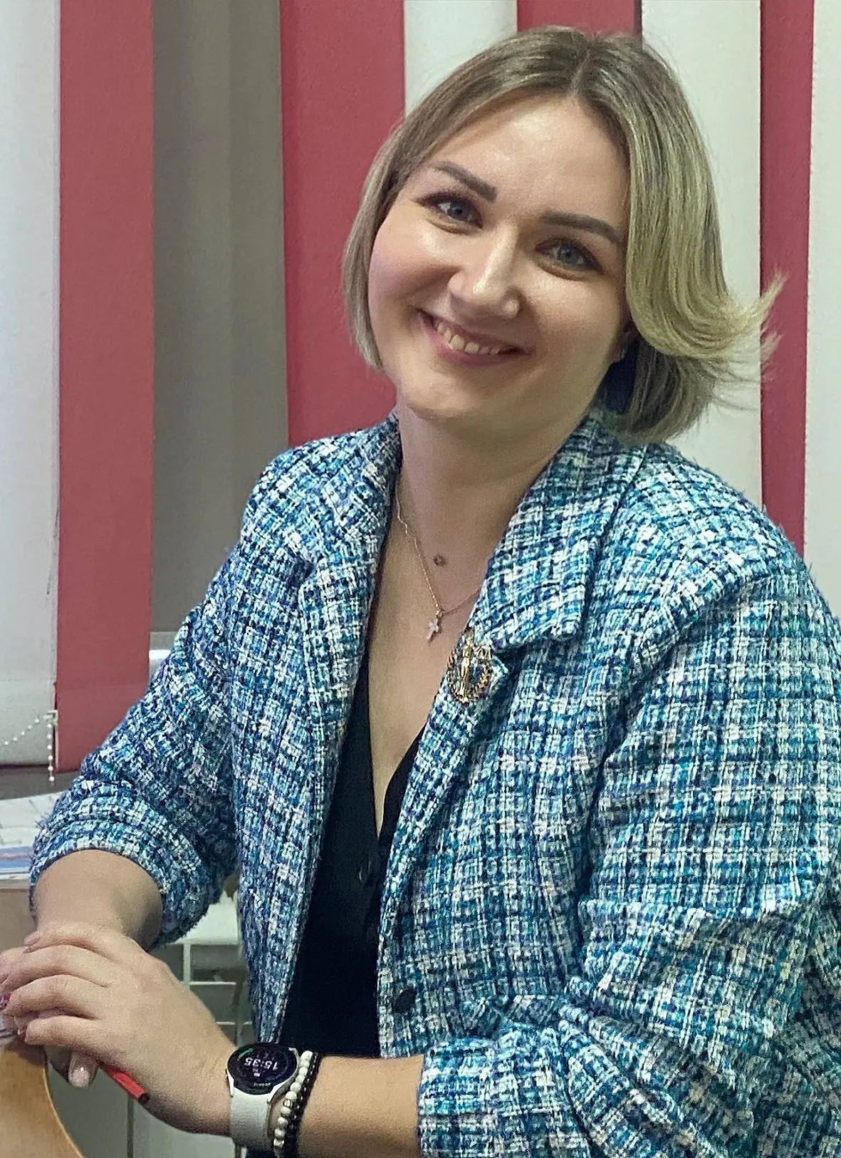 Сегодня, 17 июля, свой день рождения отмечает Гнездилова Оксана Александровна, педагог-психолог наше