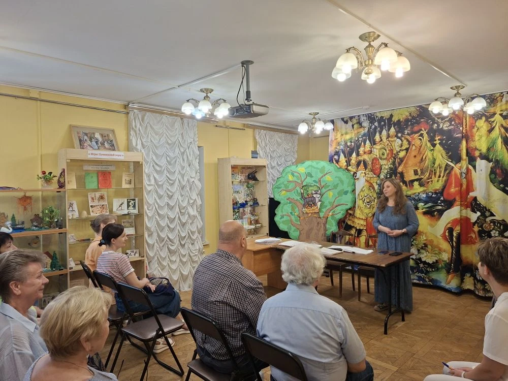 ☝️ Суббота, 13 июня, стала очень плодотворной на музейные события.

🎤 Утром в усадьбе Вяземы прошли