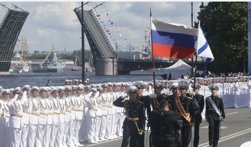⚓️⚓️330 лет российскому флоту: где отметить День ВМФ в Петербурге и Кронштадте

26 июля Санкт-Петерб