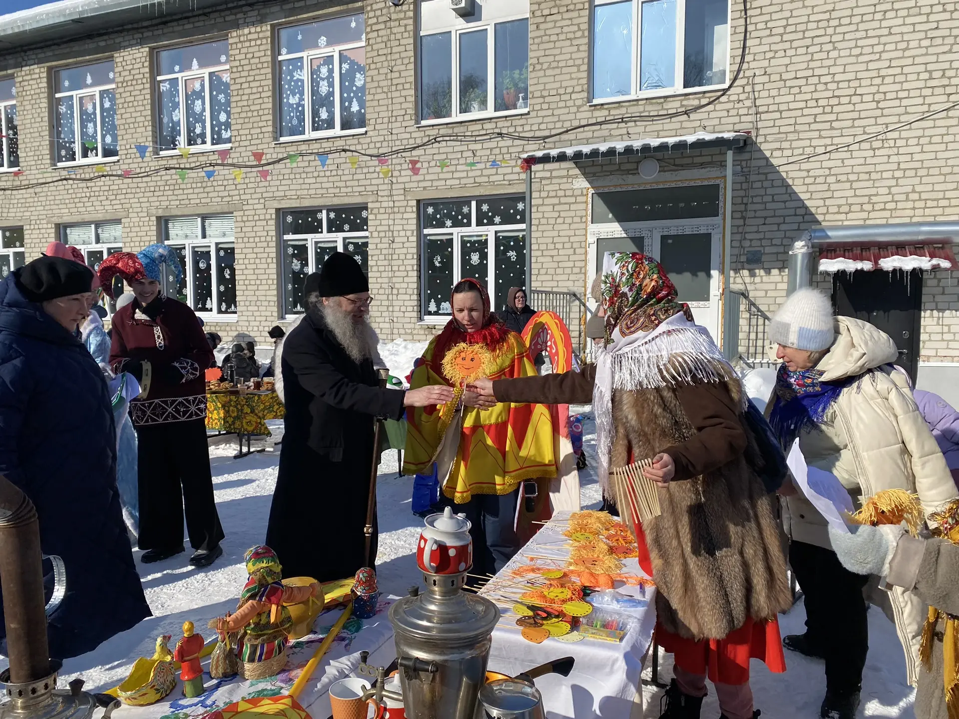 🥞🍯20 февраля 2026 года на базе МБОУ СОШ № 3 (1 корпус) состоялся  городской этнографический фестивал