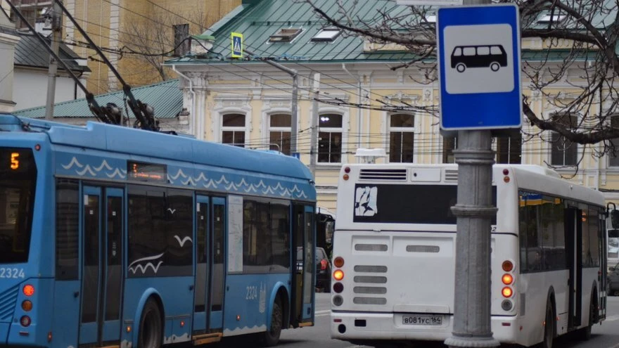 Власти объяснили приказ об «отмене» девяти маршрутов в Саратовской области