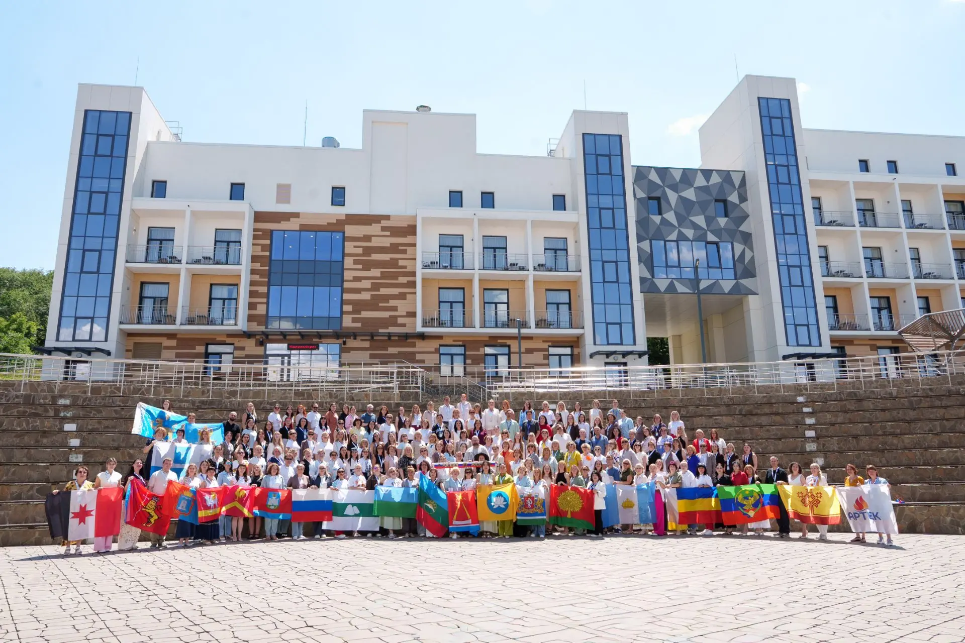Друзья, делимся яркими впечатлениями!

Наша Алевтина Николаевна Золотарева вернулась с ежегодного Ле