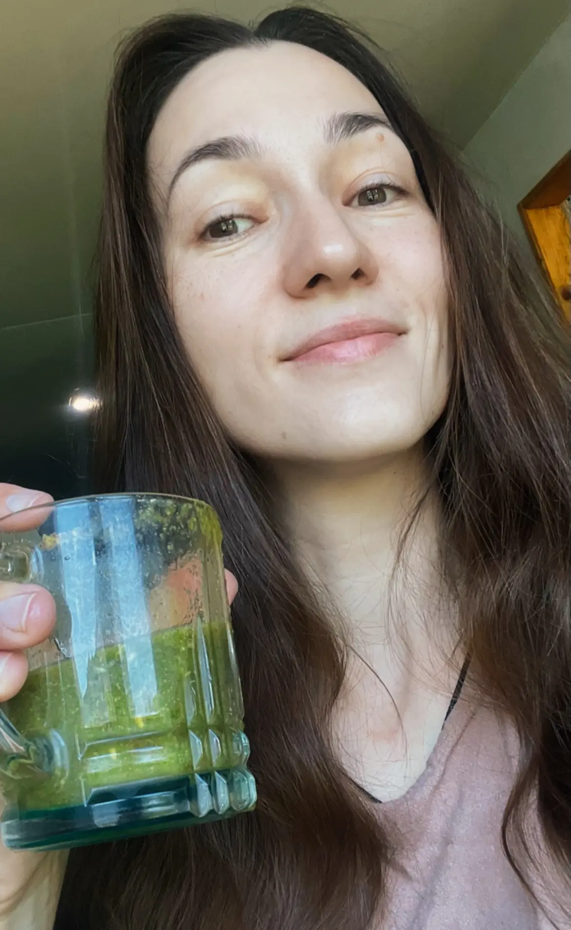 Ну очень вкусный сегодня у меня получился смузи, сейчас расскажу.