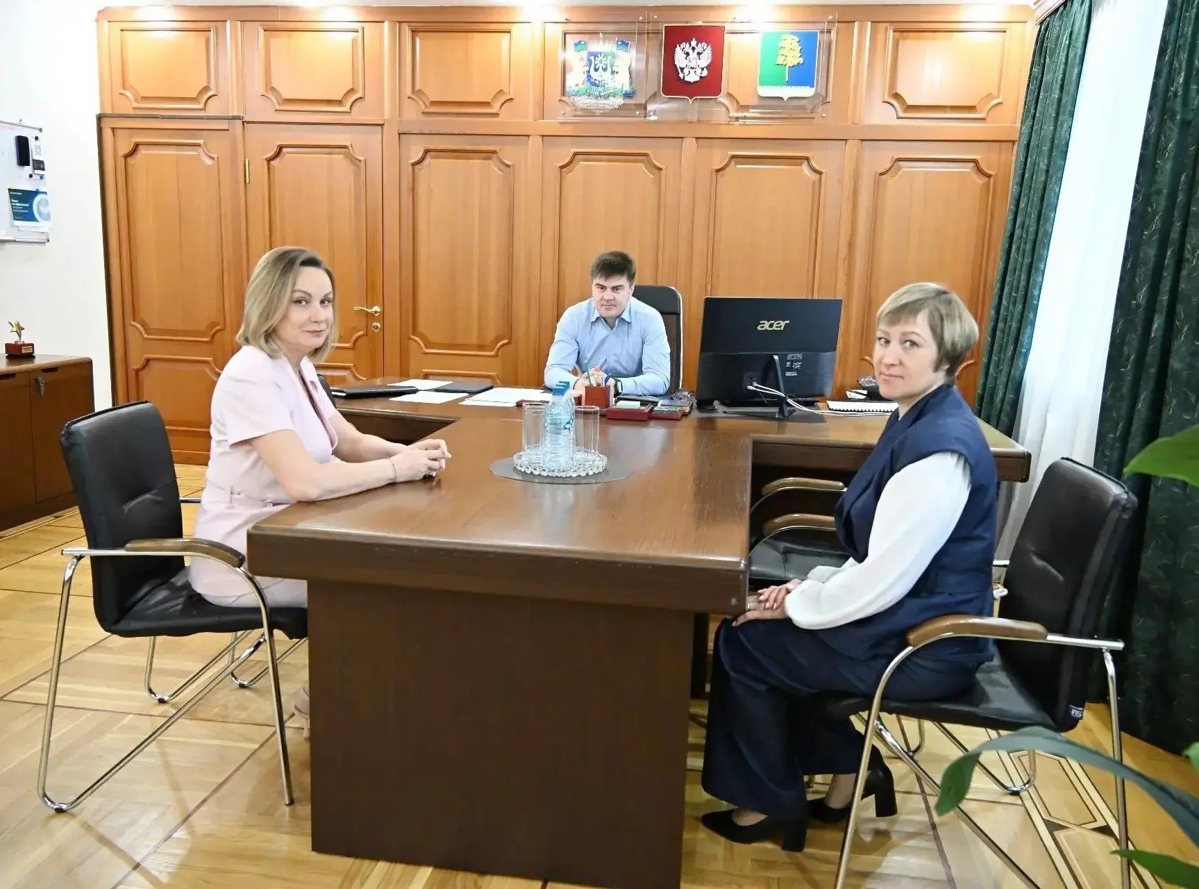 ⚡️ Руководитель Архивной службы Югры Дружинина Юлия Валерьевна посетила  поселок Междуреченский Конд