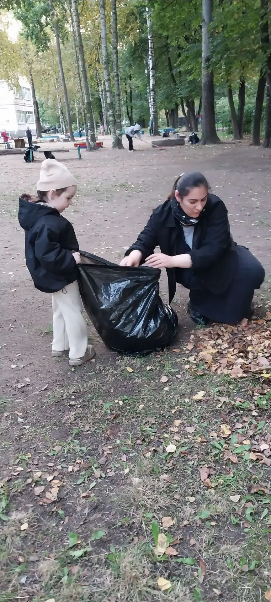 Выражаем огромную благодарность родителям, которые оказали помощь в благоустройстве про...