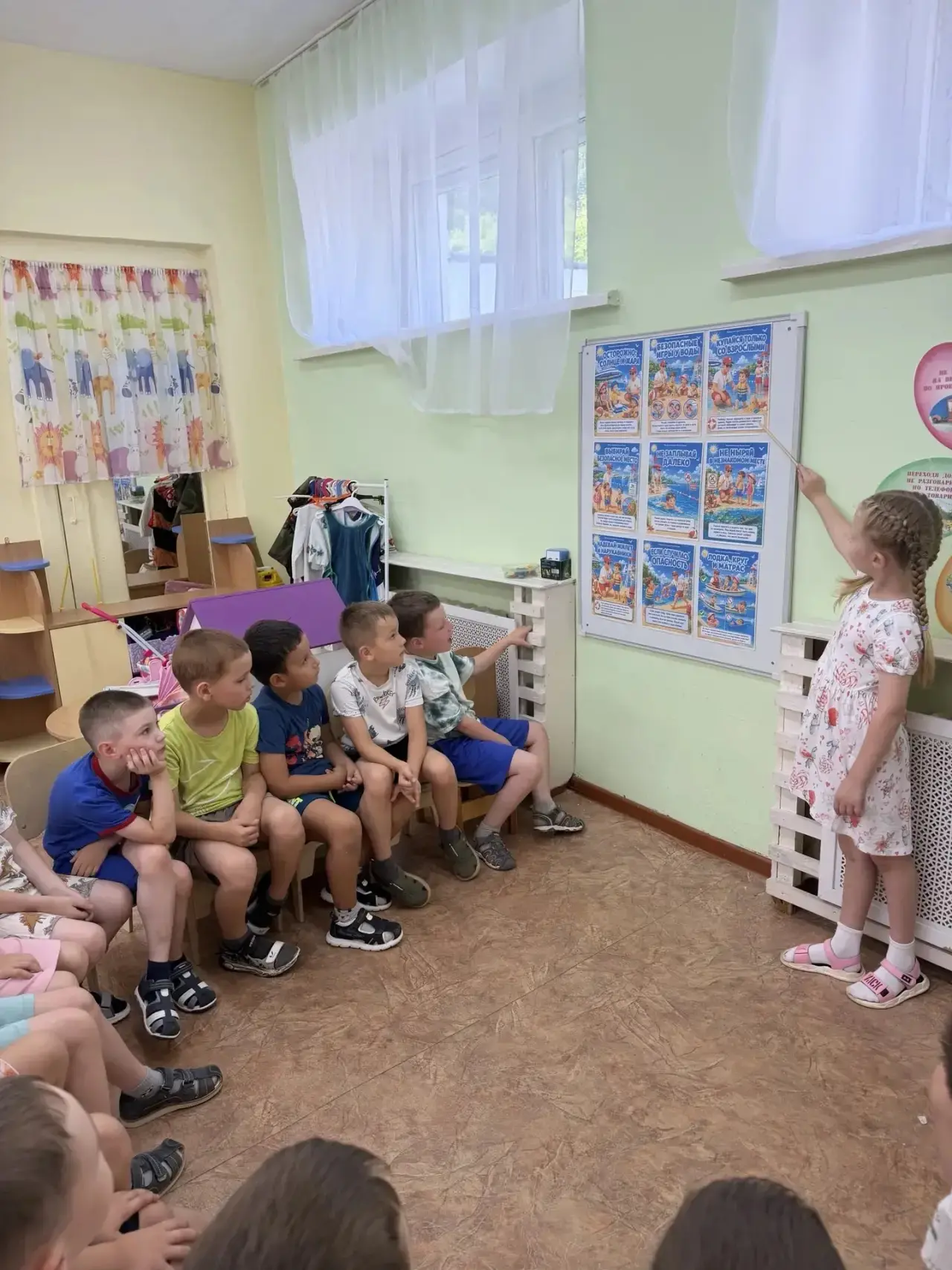 Безопасность детей на воде — забота взрослых! ☀️
Лето — прекрасная пора, но вода таит в себе серьезн
