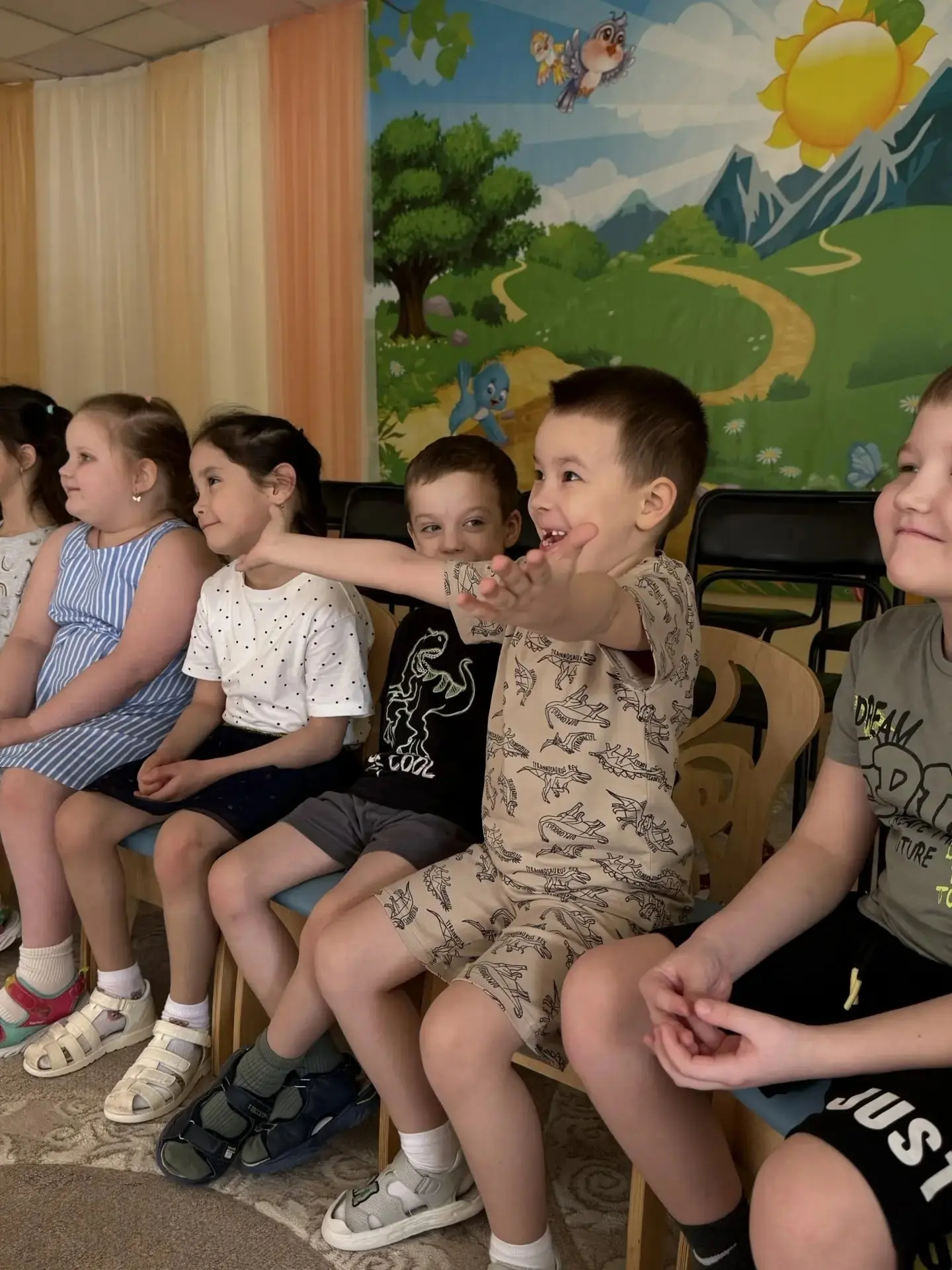 🎭 Театр, где оживает сказка!  В наш детский сад в гости к ребятам пришла замечательная гостья — Анас