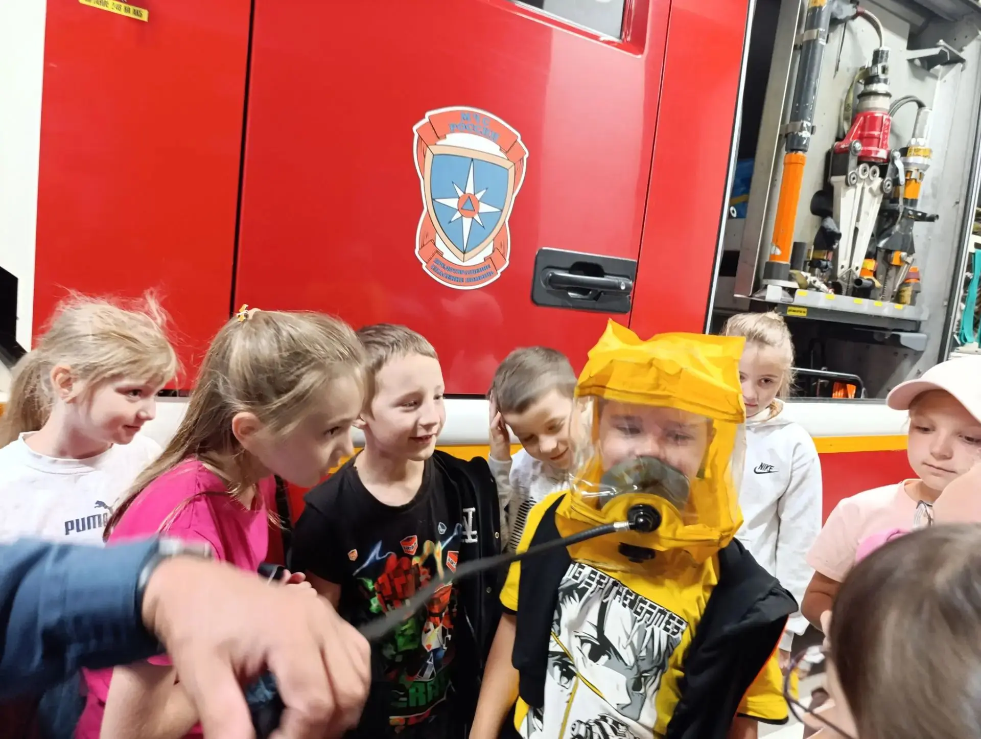 Сегодняшний день в лагере был,как всегда наполнен эмоциями.
🚒 1 отряд «Нон-стоп» был в гостях у пож