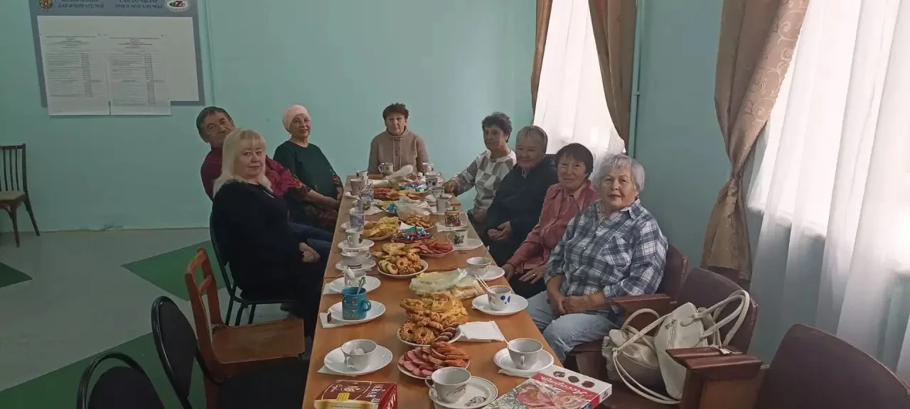 🎉 С Днём мудрости и уважения! 🎉