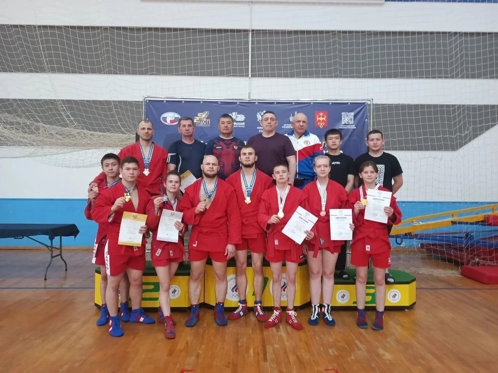 Золото России — у нашей ученицы! 🥇

С гордостью сообщаем, что ученица 10 «А» класса Кузбасского цен