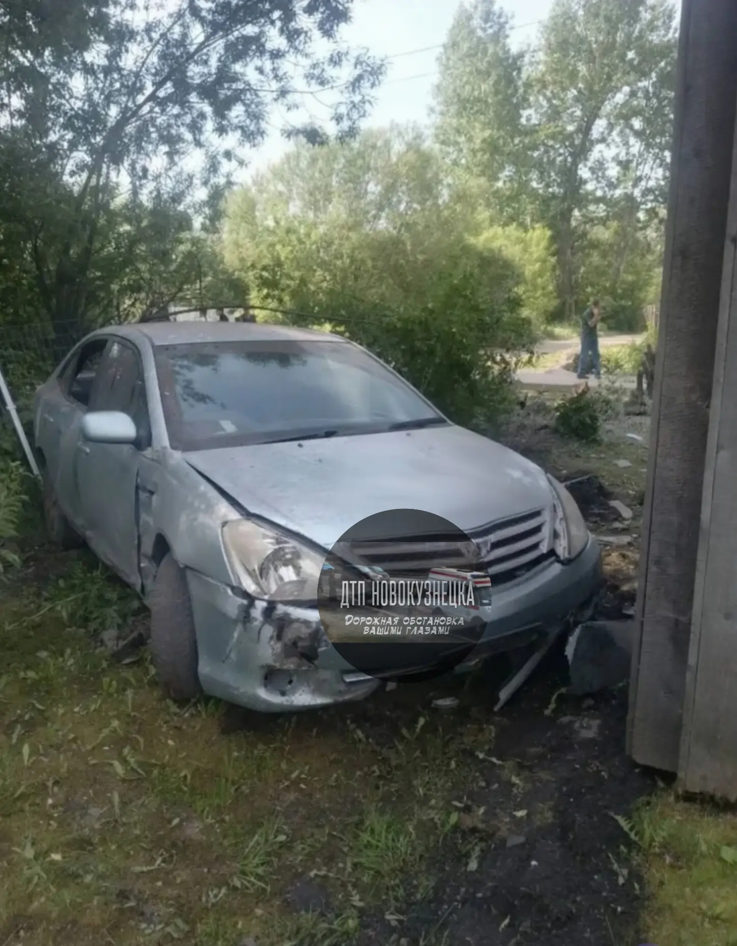 В Новокузнецке сотрудники полиции устанавливают обстоятельства ДТП с участием несоверше...
