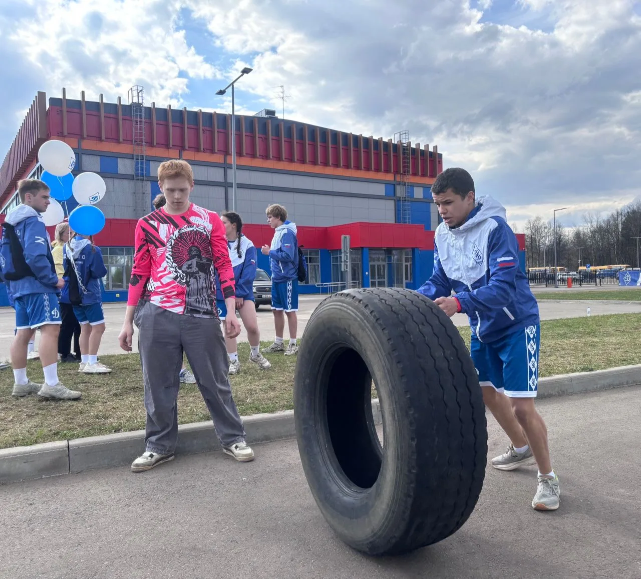ЮНЫЙ ДИНАМОВЕЦ 17 апреля в волейбольном центре г. Ярославль прошло два важнейших мероприятия: 🏃 Весе