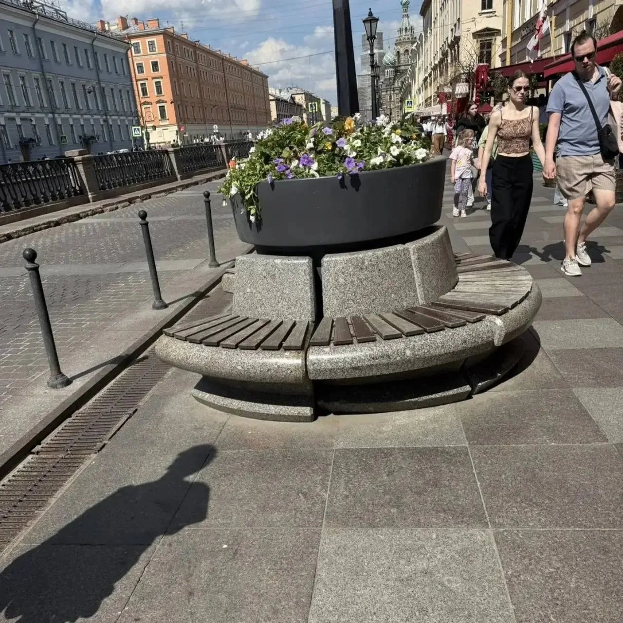 Невский проспект и Дворцовую площадь освободили от нелегальной торговли

В Центральном районе Петерб