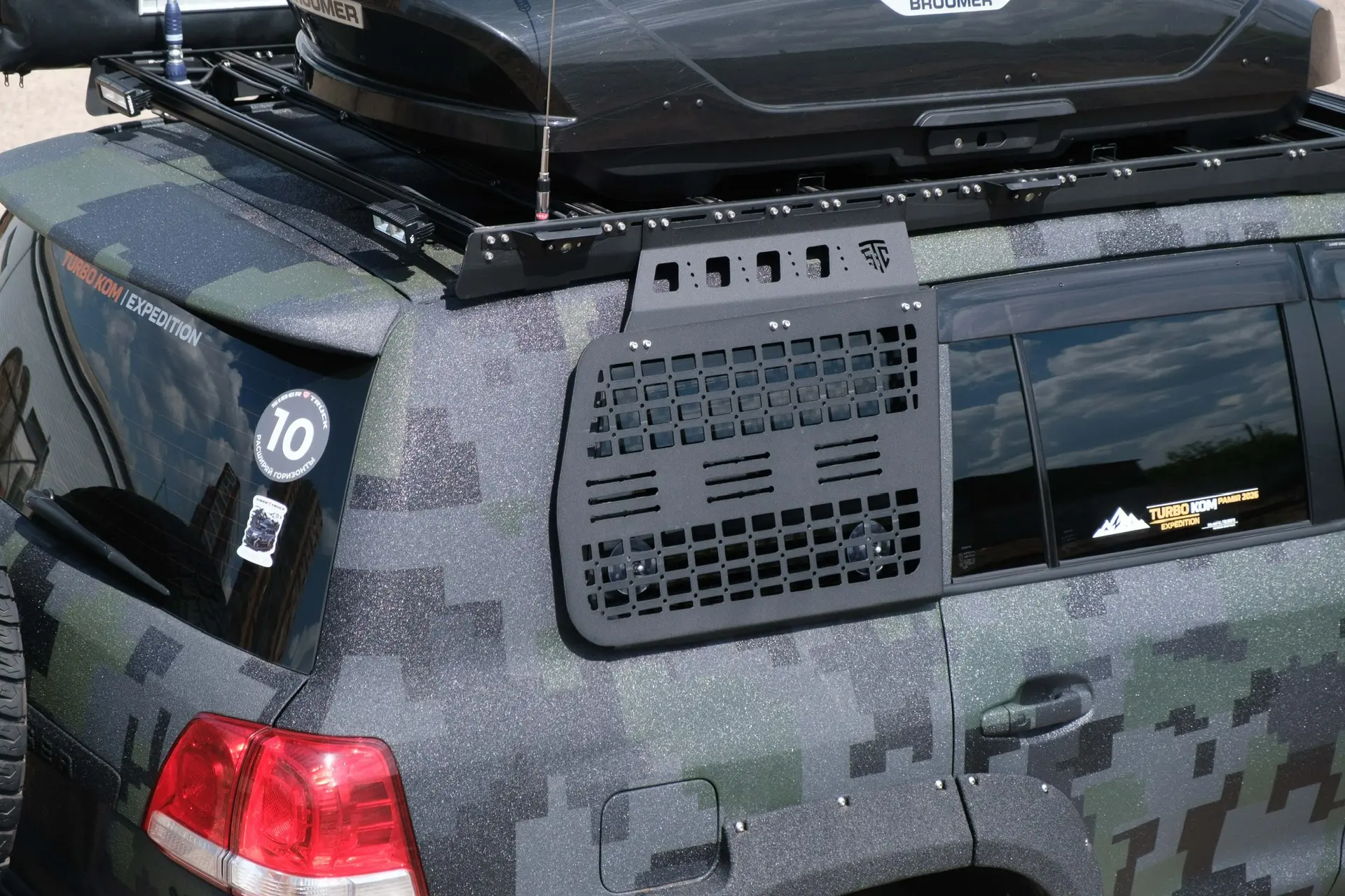 Наружная MOLLE-панель для Toyota Land Cruiser 200 от STC👌🏻