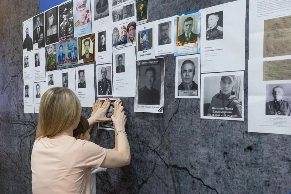 «Стена Памяти» в Музее Победы. 🕯  До 11 мая все желающие могут разместить на специальном стенде порт