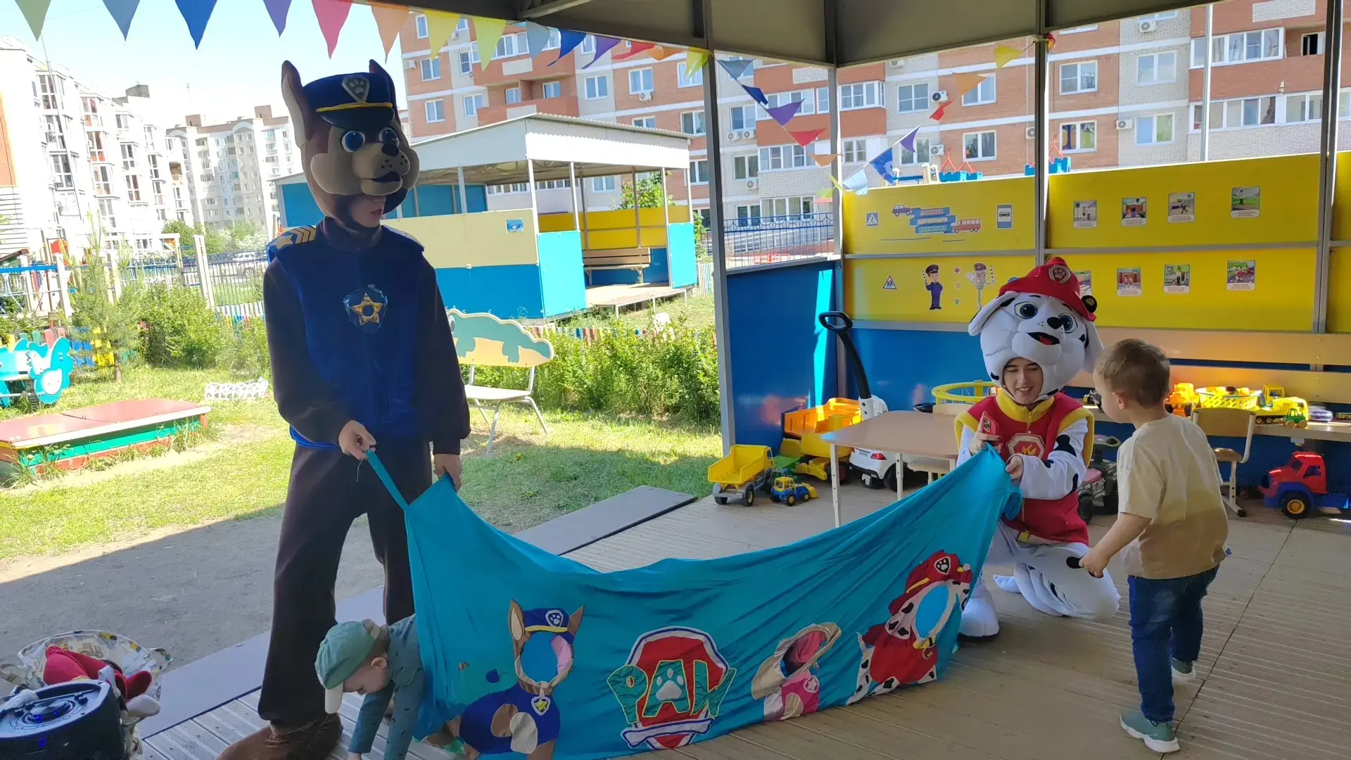 ☀️ 1 июня — День защиты детей! Ребята группы «Зефирки» встретили праздник весело и ярко!