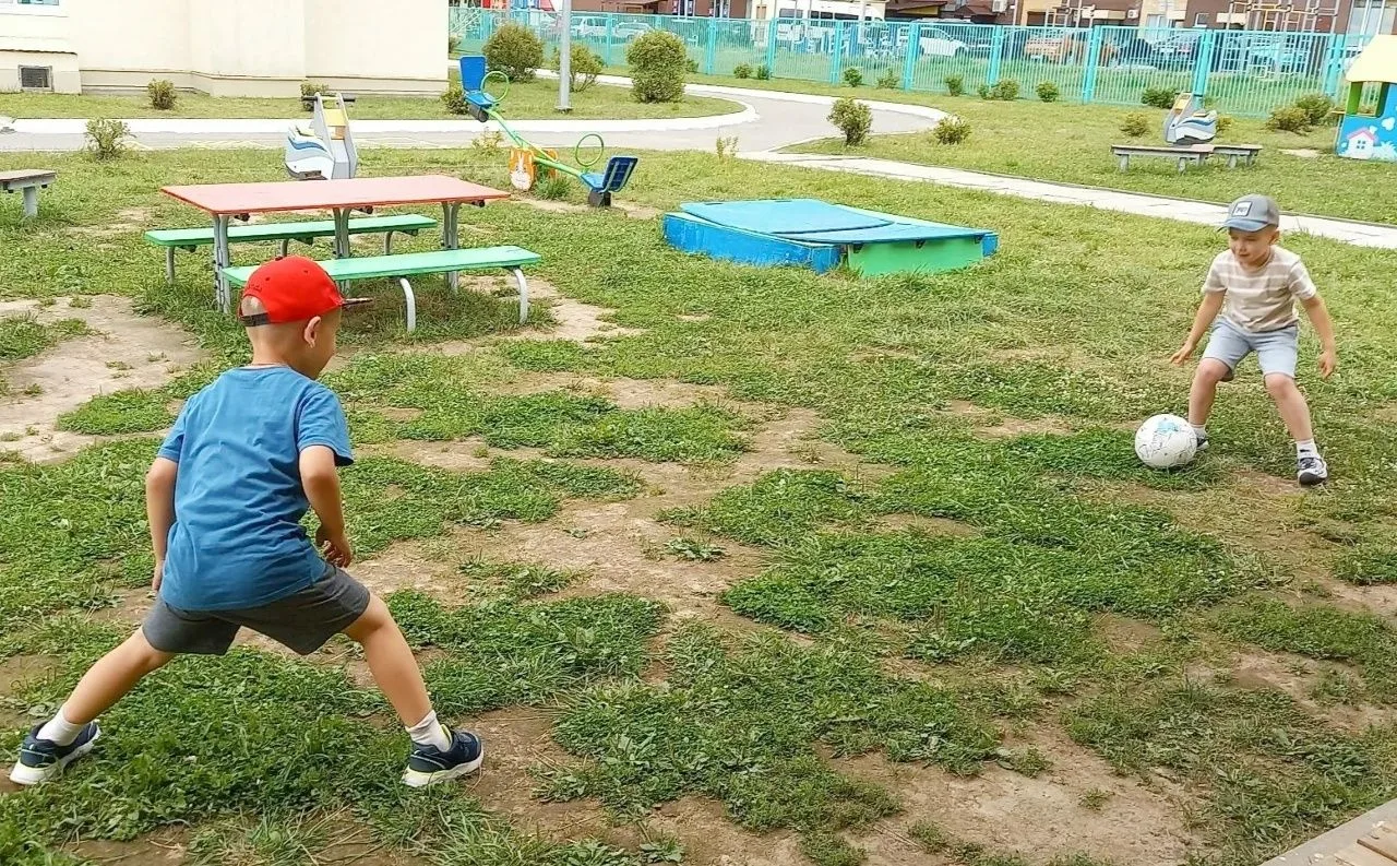 ⚽🏀Игры с мячом привлекают детей всех возрастов. Они развивают у дошкольников координацию движений, 