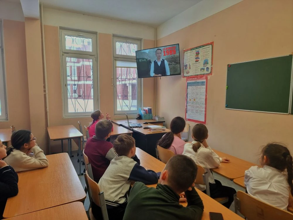 🎖День воинов-интернационалистов в нашей школе  В пятницу в нашей школе прошли мероприятия, посвящённ