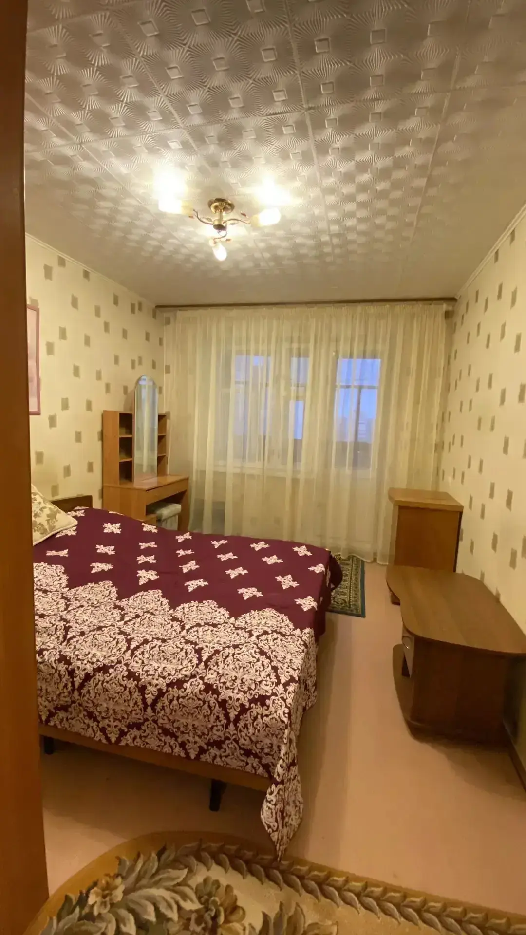 Г Казань  Сдаём  долгосрочно 3х комнатную  квартиру  на улице АМИРХАНА, 95 около Акимбо.  В квартире