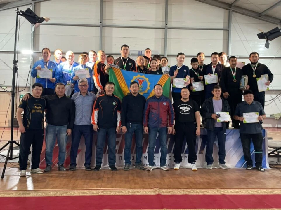 Мас тардыһыытыгар Чапчылҕаннар бастаатылар 🏆