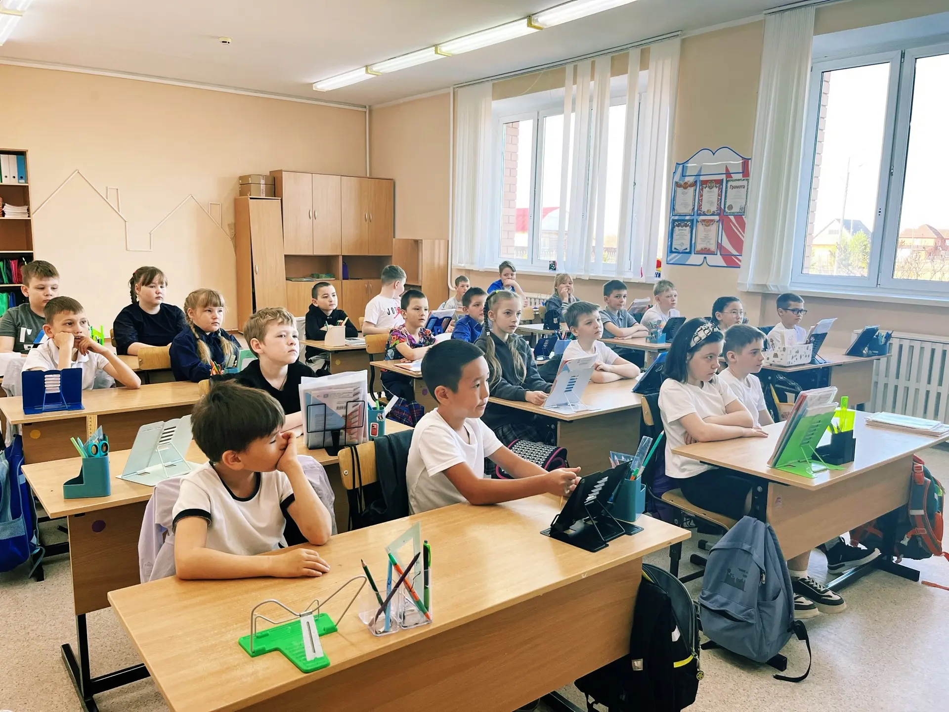 «Чистое поколение-2026»  📢Сегодня , в рамках акции « Чистое поколение-2026» Совет Первых нашей школы