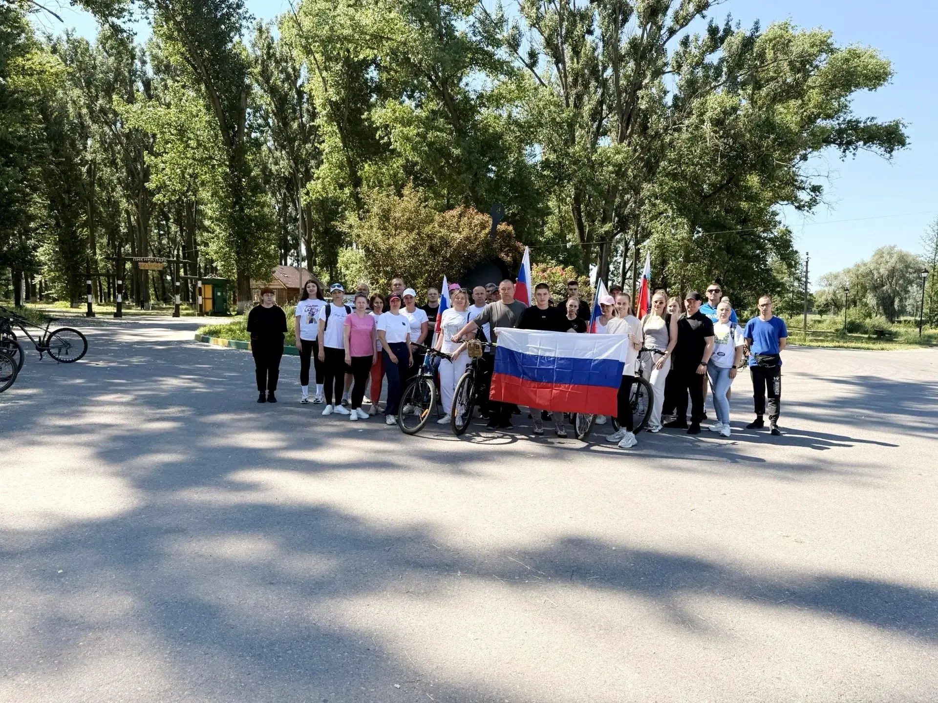 Сотрудники УФСИН приняли участие в патриотическом велопробеге, посвящённом Дню России 🇷🇺🚴        