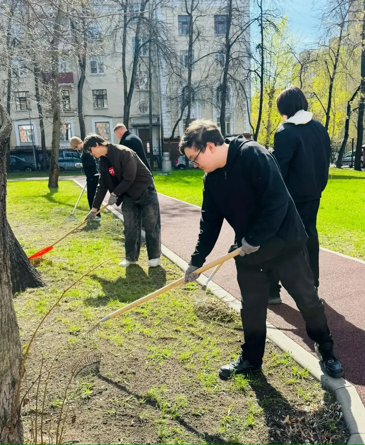 🌨️ЗАВЕРШАЕМ ВЕСЕННЕЕ БЛАГОУСТРОЙСТВО!😉   🧹Апрельское благоустройство и субботники удались на славу! 