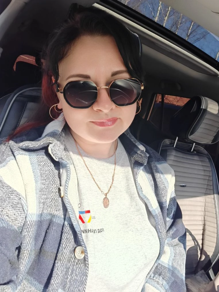 Я тут подумала 😁.. Может уже сделаем пробный конкурс за первую соточку подписчиков 🎁 😉?
