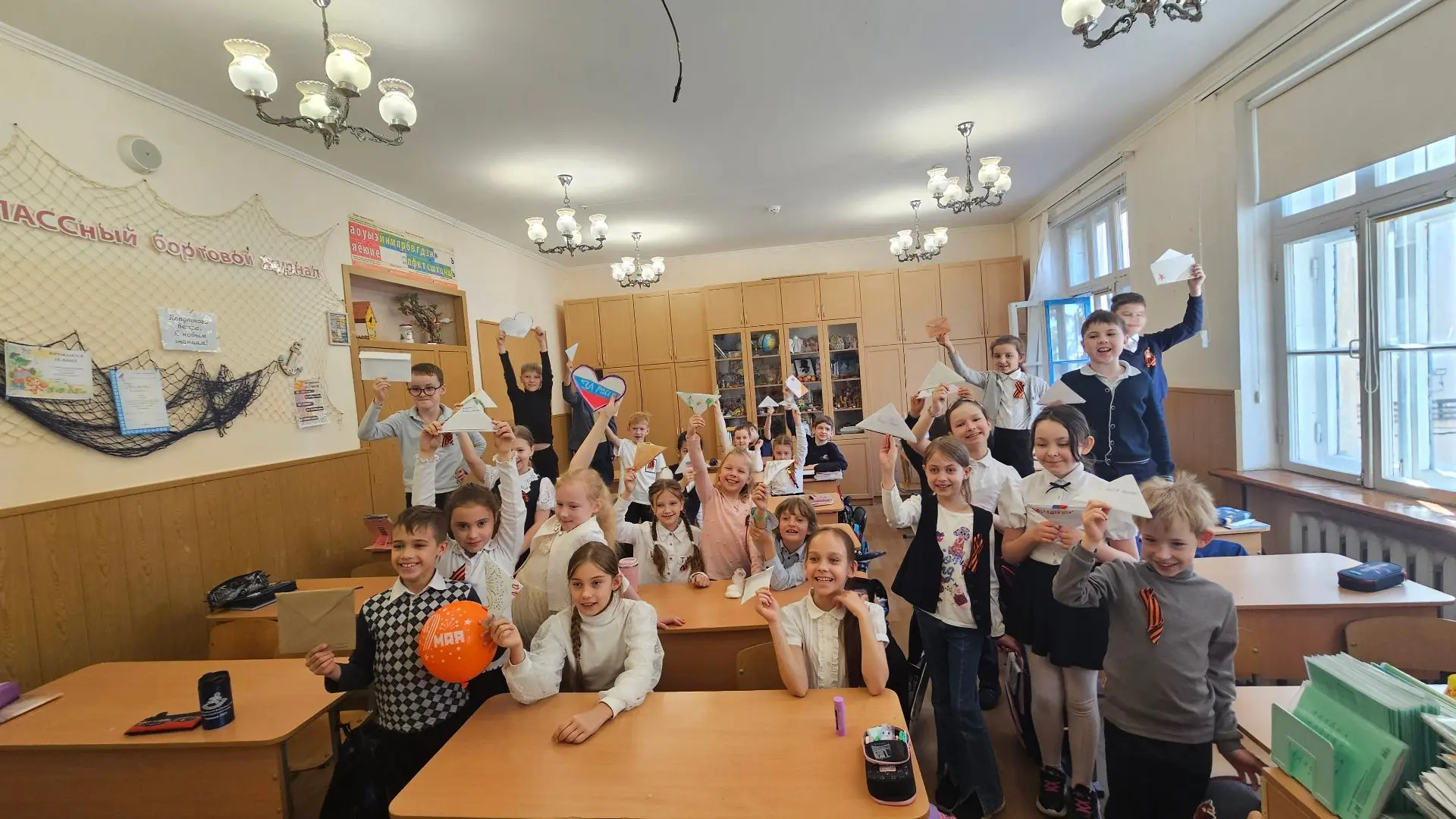 "БИБЛИОТЕКА"📚 - "ПАМЯТНЫЕ ДАТЫ"🔥  В актовом зале гимназии прошла литературная игра «Подвиг в строках