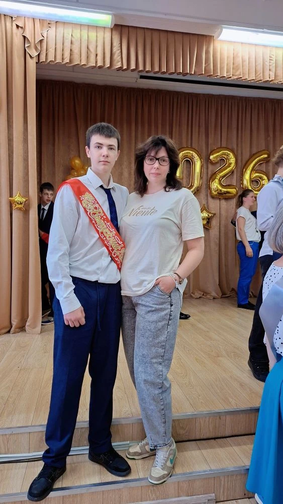 Сегодня последний звонок у старшего сына 🎓 Нервы наконец-то успокоятся (почти). Заскоч...